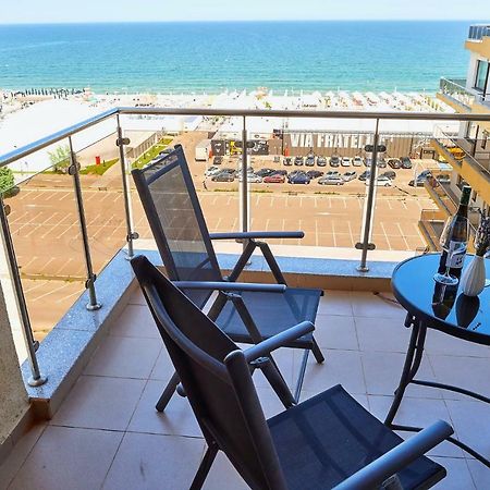 Apartament Summerland Vedere La Mare Lägenhet Mamaia Exteriör bild