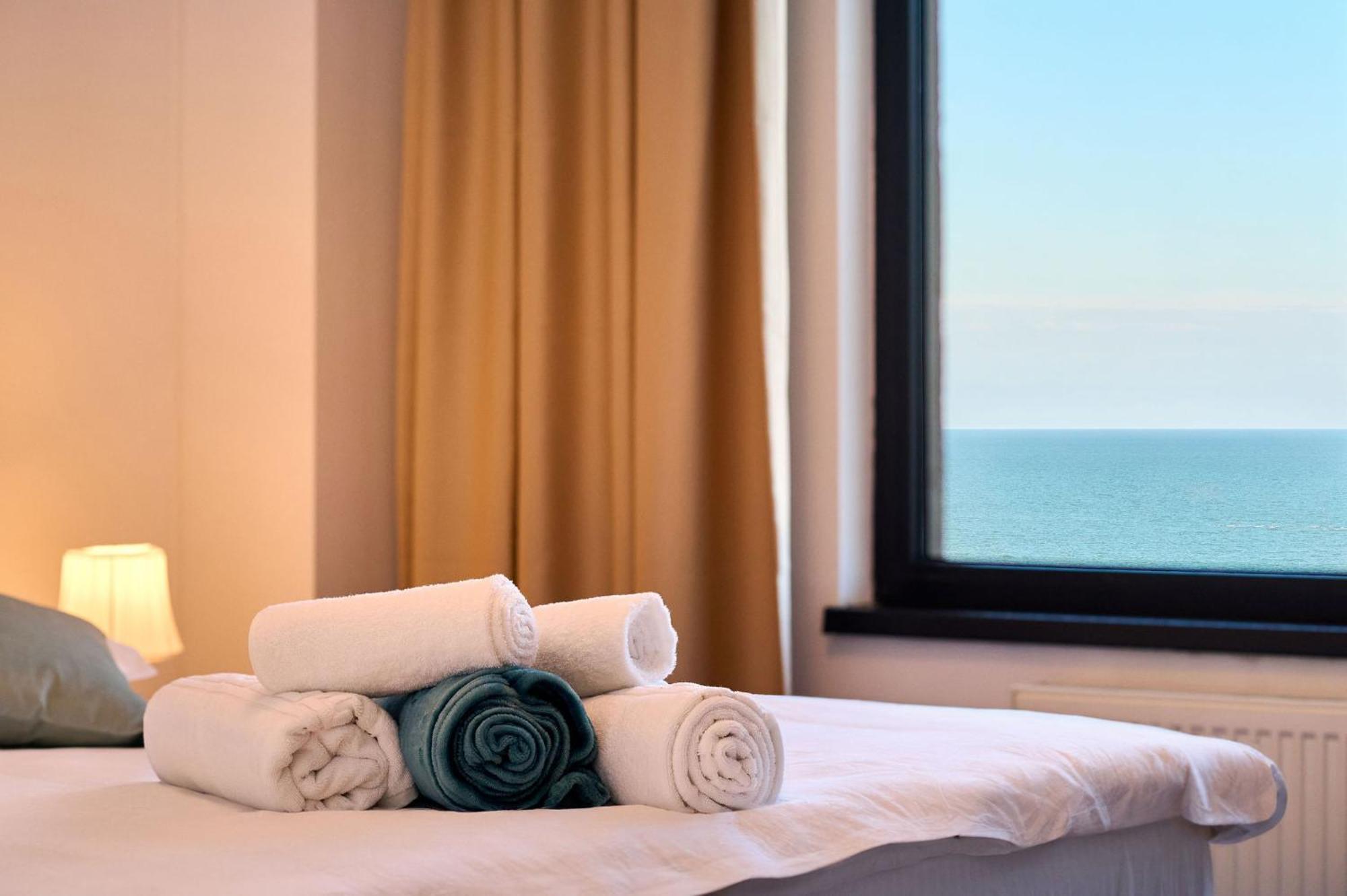 Apartament Summerland Vedere La Mare Mamaia Exteriör bild