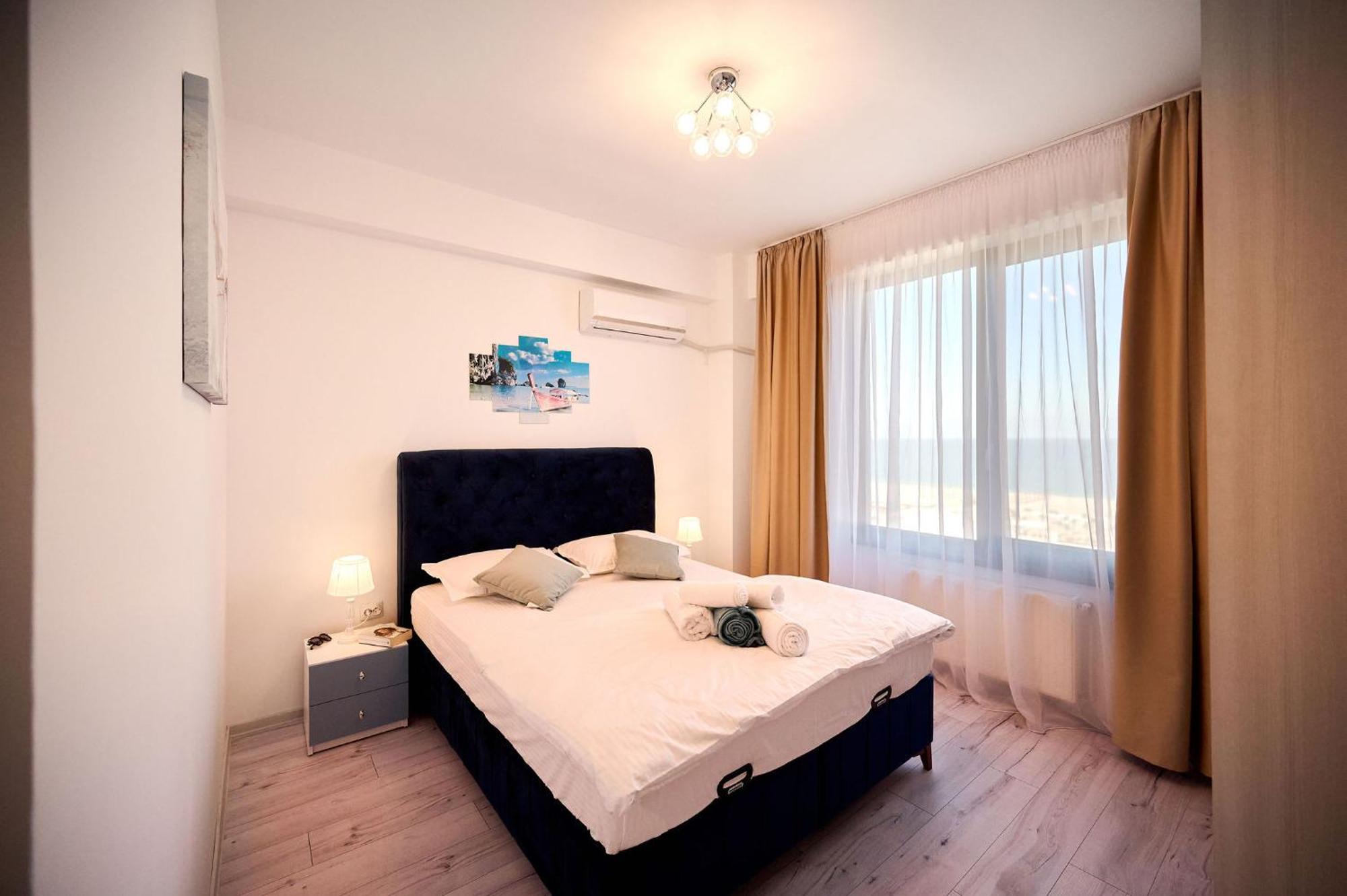 Apartament Summerland Vedere La Mare Lägenhet Mamaia Exteriör bild