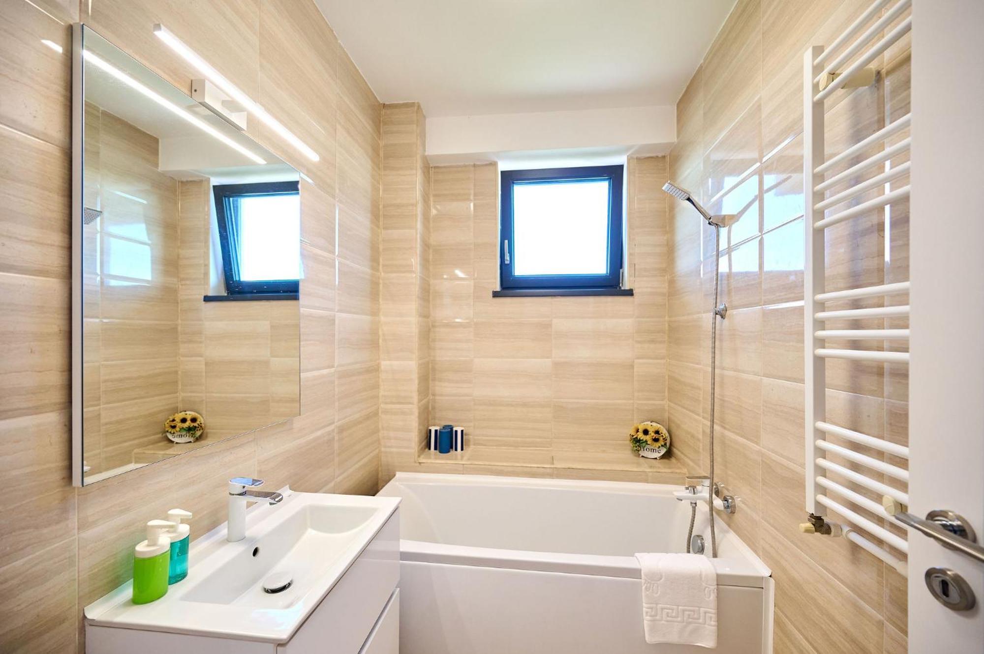 Apartament Summerland Vedere La Mare Mamaia Exteriör bild