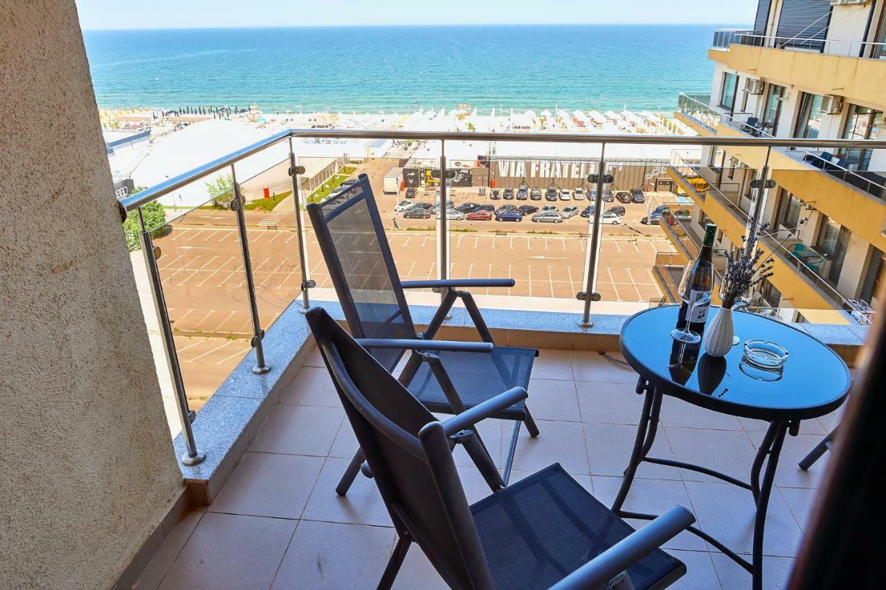 Apartament Summerland Vedere La Mare Lägenhet Mamaia Exteriör bild